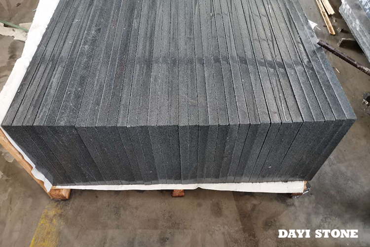 Paving Dark Grey Granite G654 Top flamed others sawn 90x60x2cm